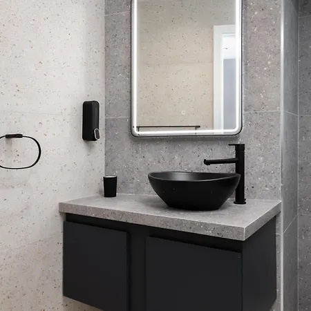 Modern 2br Duplex Penthouse With Front Balcony And Large Terrace - Close To Saint Julians & Sliema Апартаменты