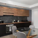 Modern 2br Duplex Penthouse With Front Balcony And Large Terrace - Close To Saint Julians & Sliema Apartment Gzira