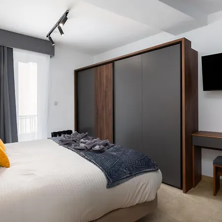 Apartment Modern 2br Duplex Penthouse With Front Balcony And Large Terrace - Close To Saint Julians & Sliema