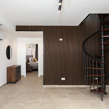 Apartment Modern 2br Duplex Penthouse With Front Balcony And Large Terrace - Close To Saint Julians & Sliema