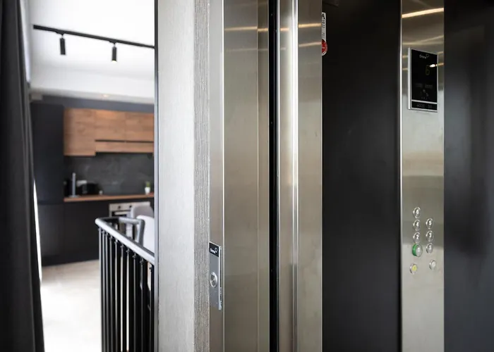 Modern 2br Duplex Penthouse With Front Balcony And Large Terrace - Close To Saint Julians & Sliema * Gzira