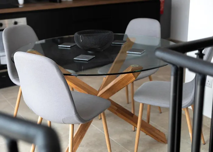 Modern 2br Duplex Penthouse With Front Balcony And Large Terrace - Close To Saint Julians & Sliema Daire Gzira