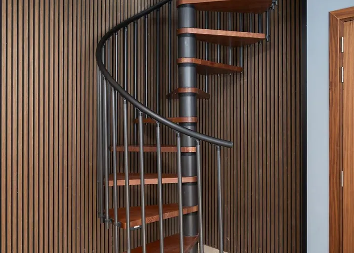 Modern 2br Duplex Penthouse With Front Balcony And Large Terrace - Close To Saint Julians & Sliema Daire